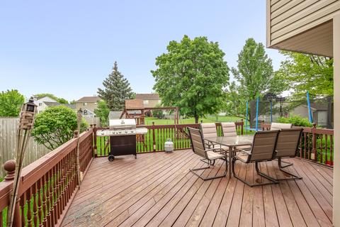 1421 Knotty Pine Dr, Elgin, IL 60123 photo 23