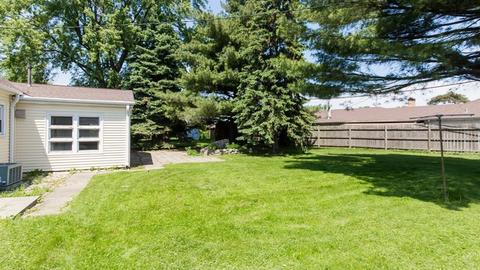 323 1st St, Wheeling, IL 60090 photo 12