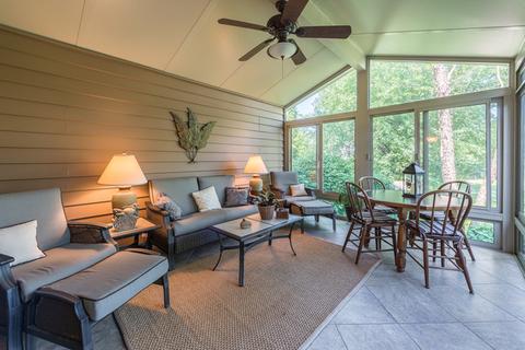 1579 Stonebridge Trl, Wheaton, IL 60187 photo 2