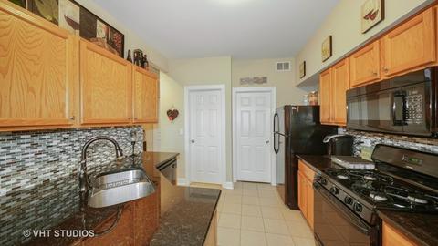 4016 Oak Tree Ln, Plainfield, IL 60586 photo 2