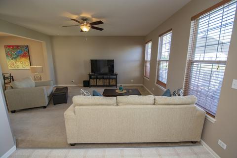 875 Alpine Trl, Aurora, IL 60504 photo 6