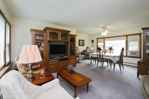 2511 Suffield St, Des Plaines, IL 60016 photo 3
