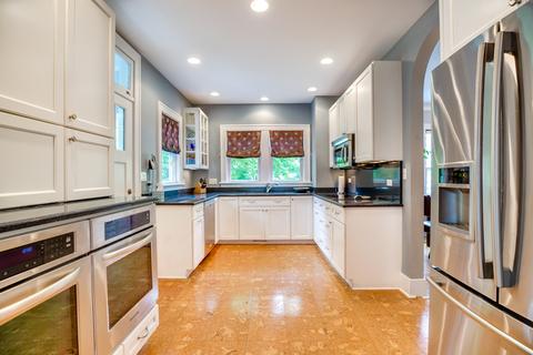 101 E Pine Ave, Roselle, IL 60172 photo 4