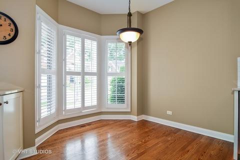 34 Windsor Dr, Elmhurst, IL 60126 photo 4