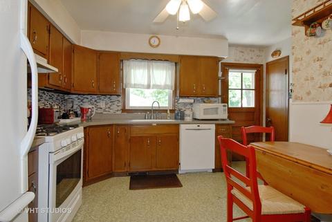 317 E Reader St, Elburn, IL 60119 photo 4