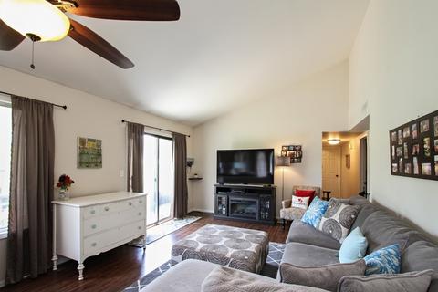 508 Waters Edge Dr #A, Mchenry, IL 60050 photo 3