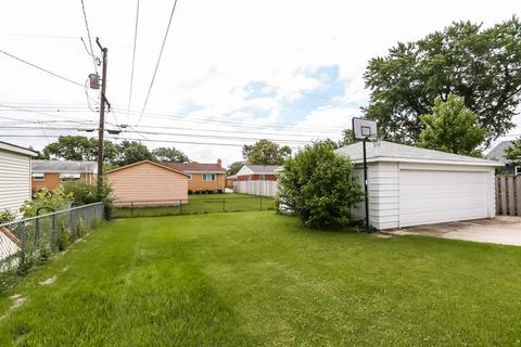 529 Amherst Ave, Des Plaines, IL 60016 photo 17