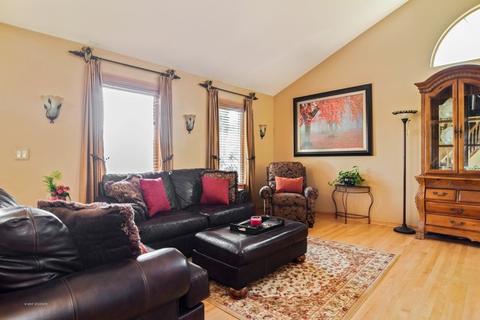 1338 Paddock Pl, Bartlett, IL 60103 photo 4