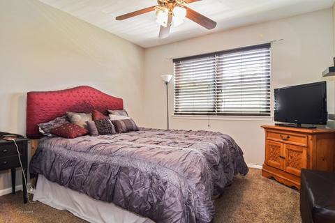 1338 Paddock Pl, Bartlett, IL 60103 photo 11
