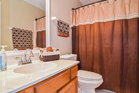 1338 Paddock Pl, Bartlett, IL 60103 photo 12