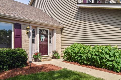 1338 Paddock Pl, Bartlett, IL 60103 photo 2