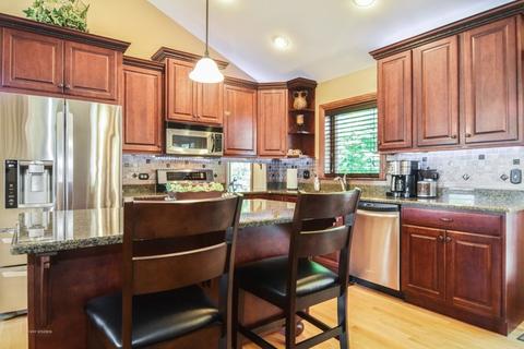 1338 Paddock Pl, Bartlett, IL 60103 photo 5