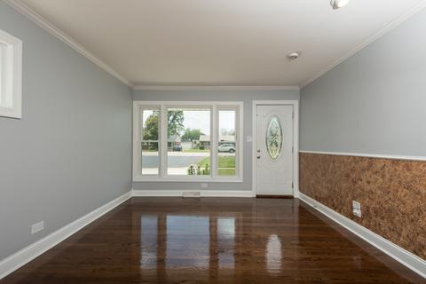 8541 State Rd, Burbank, IL 60459 photo 8