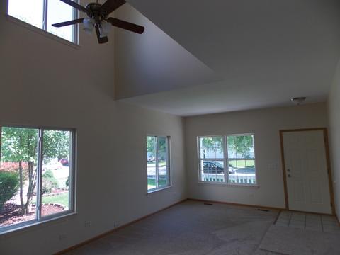 5443 Sugarloaf Ct, Plainfield, IL 60586 photo 3