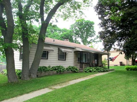 602 Bourn St, Harvard, IL 60033 photo 1