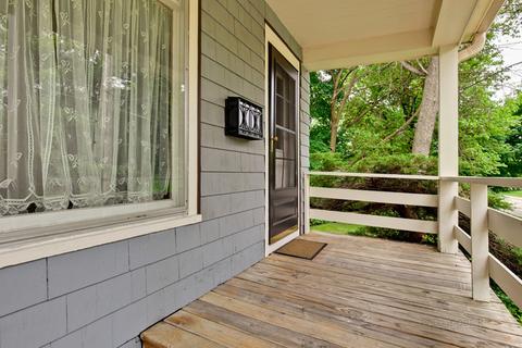 231 Spring St, Cary, IL 60013 photo 2