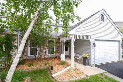 584 Horace Dr, Elgin, IL 60120 photo 1