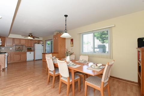 584 Horace Dr, Elgin, IL 60120 photo 6