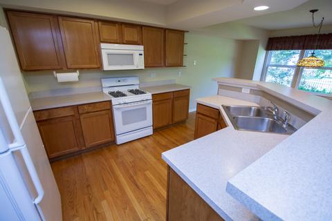 2203 Falcon Dr, Plainfield, IL 60586 photo 5
