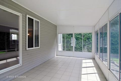 16154 S Arbor Dr, Plainfield, IL 60586 photo 2