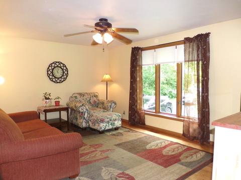 706 Paul St, Mchenry, IL 60051 photo 3