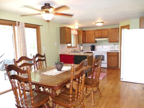706 Paul St, Mchenry, IL 60051 photo 4