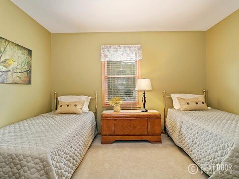 573 Yellowstone Dr, Elgin, IL 60123 photo 30