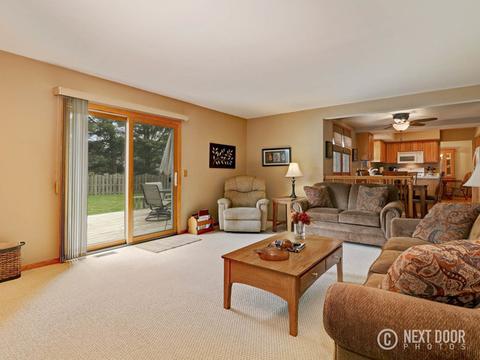 573 Yellowstone Dr, Elgin, IL 60123 photo 20