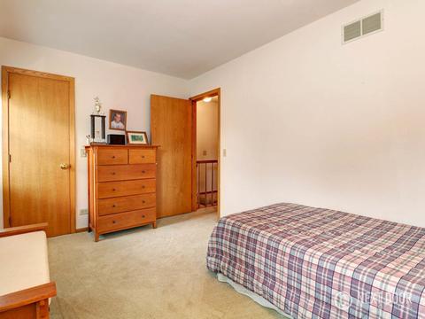 573 Yellowstone Dr, Elgin, IL 60123 photo 24