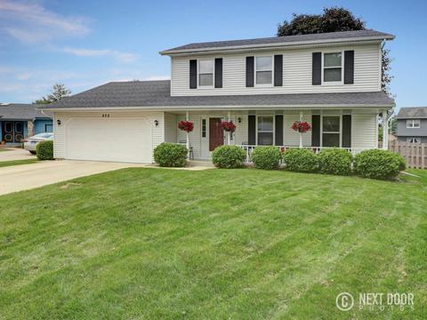 573 Yellowstone Dr, Elgin, IL 60123 photo 2