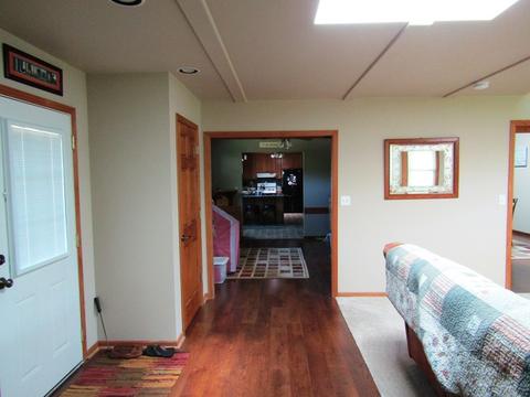 143 Valley View Dr, Seneca, IL 61360 photo 8