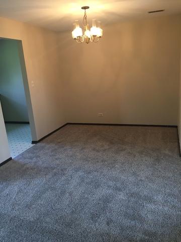 855 Johnstown Ln #B, Wheaton, IL 60187 photo 3