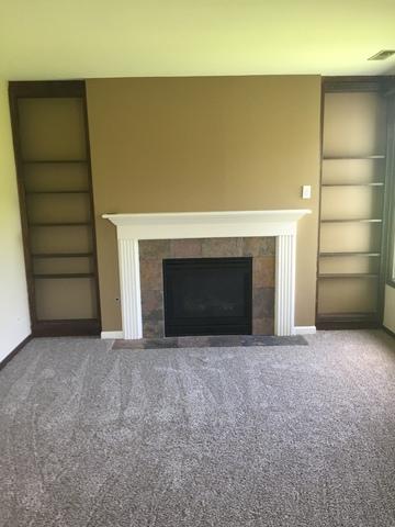 855 Johnstown Ln #B, Wheaton, IL 60187 photo 2