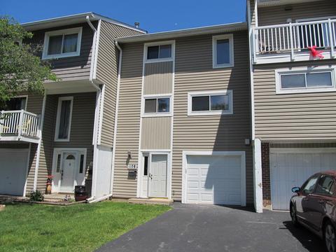 1108 Sandpiper Ct, Bartlett, IL 60103 photo 1