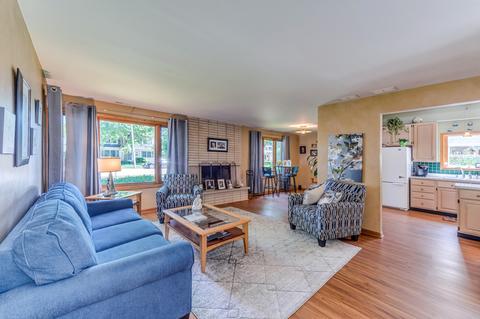 526 N Walnut St, Itasca, IL 60143 photo 3