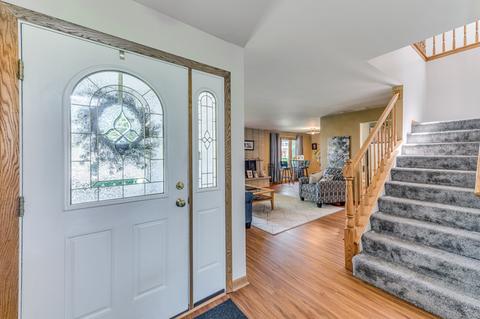 526 N Walnut St, Itasca, IL 60143 photo 2