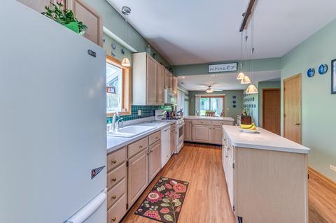 526 N Walnut St, Itasca, IL 60143 photo 7