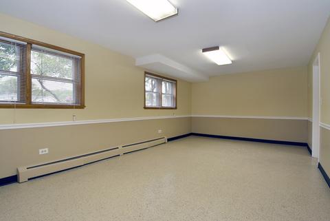 53 Dover Dr, Des Plaines, IL 60016 photo 3