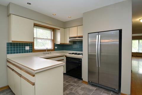 53 Dover Dr, Des Plaines, IL 60016 photo 19