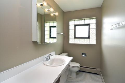 53 Dover Dr, Des Plaines, IL 60016 photo 16