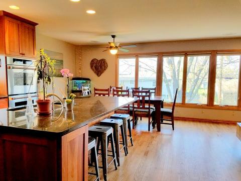 1470 Hassell Rd, Hoffman Estates, IL 60169 photo 6