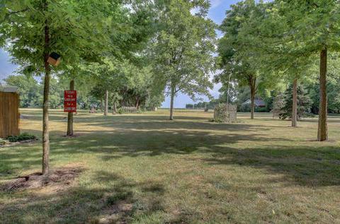 581 E Bodman St, Bement, IL 61813 photo 7