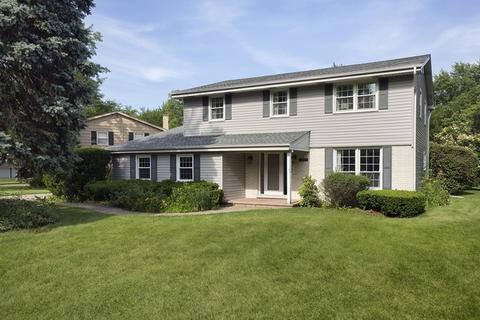 1701 Silverpine Dr, Northbrook, IL 60062 photo 1