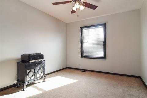 4462 Thornbark Dr, Hoffman Estates, IL 60192 photo 11