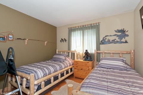 1392 Bow String Ct, Carol Stream, IL 60188 photo 6