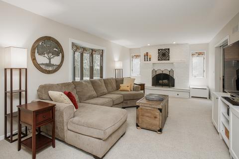 1401 Glencoe St, Wheaton, IL 60187 photo 16
