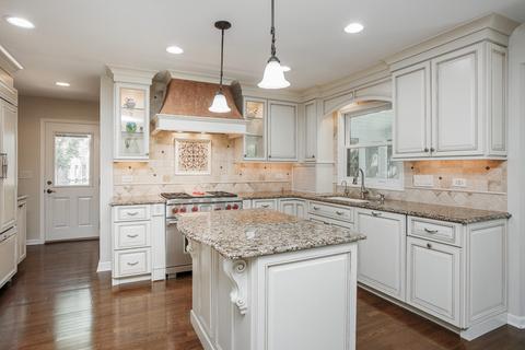 1401 Glencoe St, Wheaton, IL 60187 photo 8