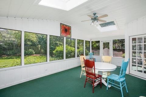 1401 Glencoe St, Wheaton, IL 60187 photo 17