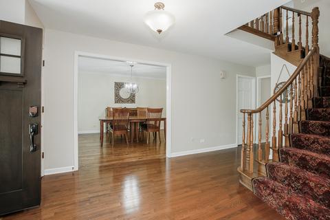 1401 Glencoe St, Wheaton, IL 60187 photo 4