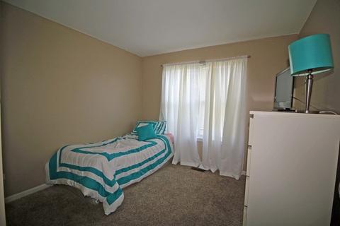 1002 Radclyffe Ct #A, Elgin, IL 60120 photo 11